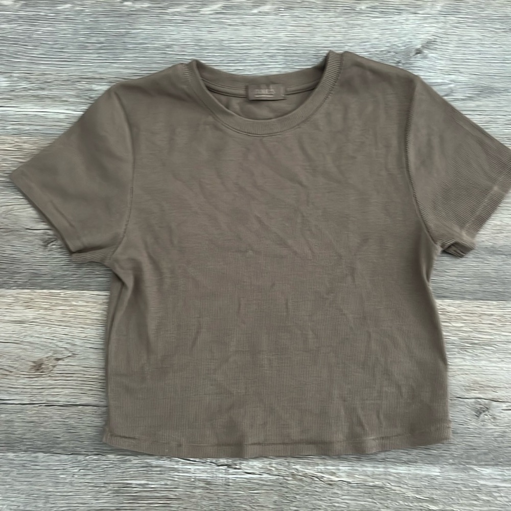 NUUDS baby tee